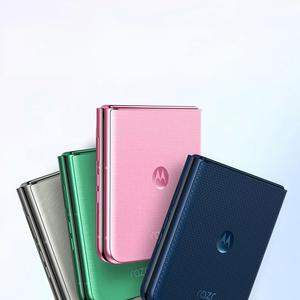 Téléphone portable pliable compact <span class=keywords><strong>pas</strong></span> <span class=keywords><strong>cher</strong></span>, téléphones Android pliables, smartphones pliables 5G de Chine, <span class=keywords><strong>acheter</strong></span> <span class=keywords><strong>un</strong></span> <span class=keywords><strong>smartphone</strong></span> E Sim Esim Moto Razr60 - Product Image 3