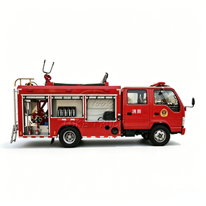 Camions de pompiers Isuzu 4x2 avec 2000L d'eau et 200L de mousse, boîte manuelle 5 vitesses, à vendre - Product Image 1