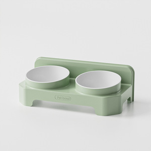 Station de nourrissage double pour animaux de compagnie, pour chats et chiens, avec conception anti-renversement, en matériau PP vert - Product Image 1