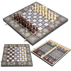 Tablero de Ajedrez Plegable de Madera con Patrón Oscuro, Diseño 3 en 1 para Damas y Backgammon, Juego de Mesa Portátil para Desarrollar la Inteligencia - Product Image 1