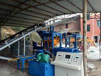 Ligne de production automatique HONGFA QT3-20, machine à fabriquer des briques de pavage, machine à fabriquer des briques en ciment pour les briques de pavage
