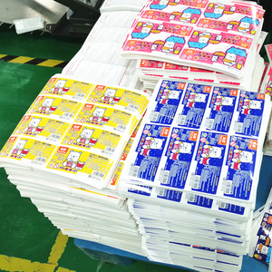 Étiquette autocollante opaque imperméable avec <span class=keywords><strong>couleur</strong></span> personnalisée et finition brillante pour les étiquettes de jouets pour enfants - Product Image 6