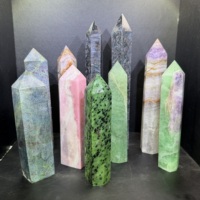 Großhandel Natürliche Heilende Quarzsteine Säulen Edelstein-Kunsthandwerk Obelisken Amethyst Rubin Spitze Stab Kristallturm zur Dekoration