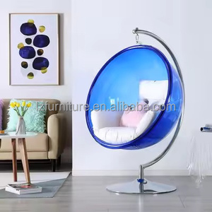 Sillas Colgantes Acrílicas Transparentes en Oferta, Silla Burbuja Dorada con Base para Exterior, para Sala de Estar y Jardín - Product Image 2