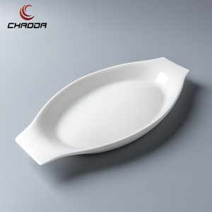 8/10/12 Inch Boat Shaped Sushi <strong>Trays</strong> White Ceramic Oval Dinner Fish Plate Durable <strong>Dessert</strong> Snack Plate for Restaurants - Product Image 1