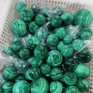 Vente en gros <span class=keywords><strong>de</strong></span> sphères <span class=keywords><strong>de</strong></span> <span class=keywords><strong>malachite</strong></span> verte naturelle <span class=keywords><strong>de</strong></span> haute qualité, boule <span class=keywords><strong>de</strong></span> cristal <span class=keywords><strong>de</strong></span> quartz artisanale pour <span class=keywords><strong>la</strong></span> décoration - Product Image 1