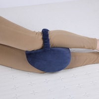 Coussin Orthopédique pour Genoux et Sciatique, en Mousse à Mémoire de Forme, pour Soulagement des Douleurs Dorsales, Lombaires et des Jambes, Idéal pour Dormir à Domicile