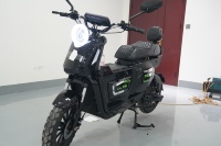 Vélo Électrique Urbain 2025 en Promotion, 1500W 60V, 14/16 Pouces, avec Moteur Brushless, Batterie Lithium-Ion et Fonctionnalités Électroniques