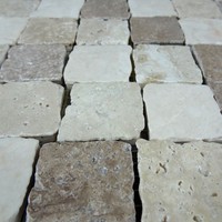 Mosaïque de marbre beige travertin jaune d'automne à bords brisés, polie - Moderne, écologique, durable, pour salle de bain et villa, usage intérieur
