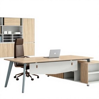 Bureau de direction en bois avec structure métallique robuste de qualité supérieure pour les bureaux d'entreprise et les applications de travail à domicile