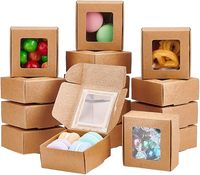 Boîtes cadeaux carrées en papier kraft avec fenêtre en PVC pour les cadeaux de mariage, les bonbons, les friandises de boulangerie, les bijoux, les cadeaux de festival, emballage personnalisé avec logo