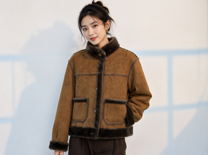 Giacca in Camoscio di <span class=keywords><strong>Cammello</strong></span> per Donna con Qualità Garantita, Bordo in <span class=keywords><strong>Pelliccia</strong></span> Scura, Collo Alto, Cappotto Invernale Corto con <span class=keywords><strong>Pelliccia</strong></span> Sintetica di Visone - Product Image 2