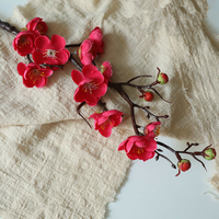 Vente en gros directe de fleurs de prunier vintage personnalisées Branches décoratives tissu de couleur pour la décoration de mariage