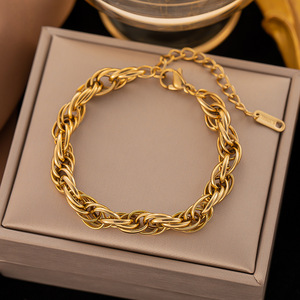 Aretas 2023 Pulsera de cuentas de cadena gruesa Joyería única para hombres y mujeres Chapado en oro Acero inoxidable de 18 quilates con perla de diamante Principal - Product Image 4
