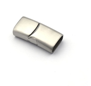 Bán buôn giá rẻ laser logo 12x6 mét không xỉn vàng đen bạc hình bầu dục phẳng da móc thép không gỉ cho vòng đeo tay làm - Product Image 5