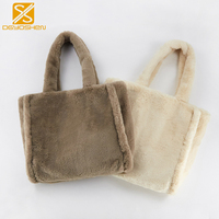 Nouveau Sac Fourre-tout Épaule en Peluche Douce et Moelleuse pour Femme avec Chaînes, Fermeture Éclair Unique, Option Logo Personnalisé, Automne Hiver, 2 Couleurs