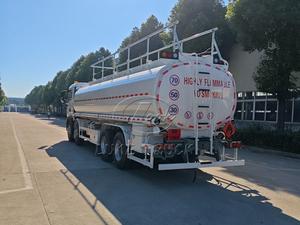 Camion-citerne à pétrole très apprécié 25m³-35m³ Sinotruk HOWO, camion de transfert de carburant diesel interne pour base pétrolière - Product Image 5