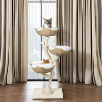 En gros Arbre à chat griffoir en bois tressé en forme d'arbre
