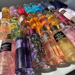 Victoria's <span class=keywords><strong>Secret</strong></span> - Set de Lociones Corporales en Spray de Lujo en Todos los Aromas, Fragancia Duradera de 250 ml, <span class=keywords><strong>Perfume</strong></span> Original para Mujer - Product Image 2