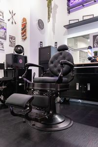 Commercial Vintage Antique Heavy-Duty Hydraulic Styling Salon <strong>Chair</strong> MORE DESIGN <strong>Barber</strong> Hair Cut <strong>Chair</strong> for Beauty Shop