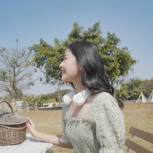 2024 nouveau tour <span class=keywords><strong>de</strong></span> <span class=keywords><strong>cou</strong></span> <span class=keywords><strong>portable</strong></span> refroidissement par Air ventilateurs portables Mini personnel Usb Rechargeable paresseux accrocher <span class=keywords><strong>Jisulife</strong></span> <span class=keywords><strong>ventilateur</strong></span> <span class=keywords><strong>de</strong></span> <span class=keywords><strong>cou</strong></span> pour le sport - Product Image 2