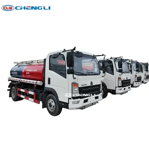 Camion-citerne Sinotruk Howo 4X2 5000L, distributeur de carburant mobile pour le ravitaillement de machines de construction et de véhicules - Product Image 3