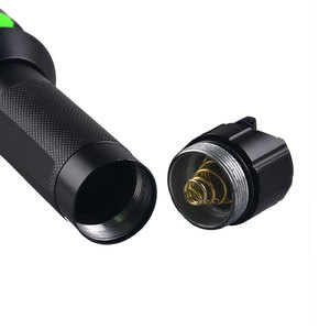 Nouvelle lampe <span class=keywords><strong>pilote</strong></span> de signalisation tricolore d'urgence à lumière forte <span class=keywords><strong>Super</strong></span> lumineuse aimant ferroviaire torche LED Rechargeable lampe de poche tactique - Product Image 3