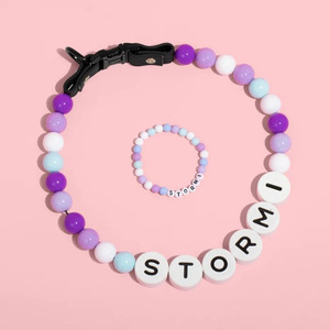 Set Collare e Braccialetto per Animali Domestici con Catena, Perline Acriliche con Lettere Inglesi, Cordino Elastico, Impermeabile e Regolabile - Product Image 2