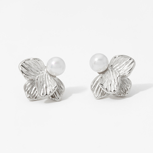 ต่างหูมุกสเตนเลสลายดอกไม้กันน้ำได้ต่างหูแวววาวแบบมินิมอลเครื่องประดับอินเทรนด์<span class=keywords><strong>ส</strong></span>ำหรับผู้หญิง - Product Image 5