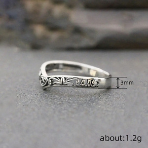Anello Vintage da Donna con Cuore Traforato, Fede in Argento Anticato Opaco Stile Retrò - Product Image 3