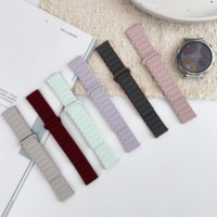 Bracelets de montre en silicone magnétique souples et respirants, ajustables, universels 18 mm 22 mm, pour montres connectées et montres pour femmes