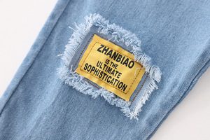 ชุดเสื้อผ้าเด็กผู้ชายและเด็กผู้หญิงสำหรับฤดูใบไม้ร่วง รวมถึงเสื้อโค้ทเด็กสำหรับฤดูใบไม้ร่วงและกางเกงยีนส์เดนิม - Product Image 6