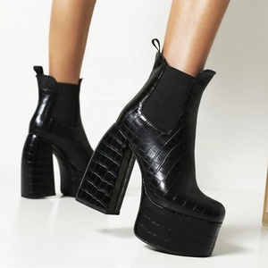 Bottines noires à imprimé pierre unique, style rétro, plateforme à semelle épaisse, talons hauts et épais pour femmes, grande taille 46 - Product Image 2