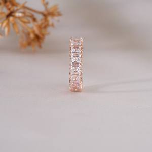 Bague éternité en diamant baguette or rose, bande de diamants pleine cercle de luxe, bijoux fins élégants pour femmes pour mariage et fiançailles - Product Image 4