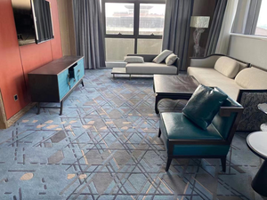 Alfombra de Alta Gama Hecha a Mano con Diseño de Animales, Suave, Duradera y Antideslizante para Sala de Estar, Dormitorio o Uso en el Campo de Golf - Product Image 4