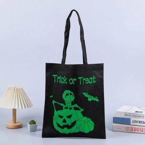 Bolsas de Halloween que brillan en la oscuridad: Bolsas luminosas de calabaza, fantasma y bruja para dulces, ideales para el recuerdo de las calabazas o para las celebraciones de Halloween. - Product Image 4