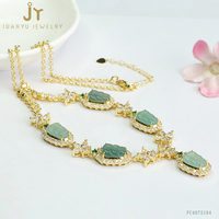 Collier en jadéite de haute qualité, forme de feuille, collier en jade du Myanmar pour femmes, collier en jade naturel de Birmanie sculpté à la main
