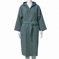 Peignoir doux en tissu gaufré pour hôtel et spa avec capuche, style enveloppant pour couple, service OEM pour toutes les saisons