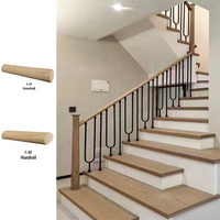 Escalier moderne en fer forgé avec marches en bois massif, escalier intérieur en métal et bois pour villa, loft, appartement, design d'intérieur
