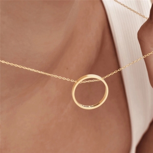Collar Personalizado Minimalista con Colgante de Anillo de Acero Inoxidable con Mensaje Secreto Oculto - Product Image 1