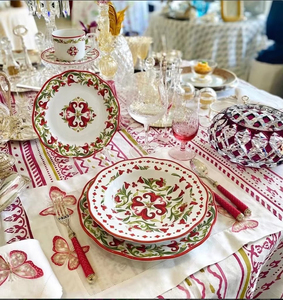 Service de table en céramique rouge à motifs floraux, assiettes en porcelaine à bord festonné, tasses, vaisselle de style vintage, vaisselle en porcelaine fine, ustensiles de cuisine - Product Image 3