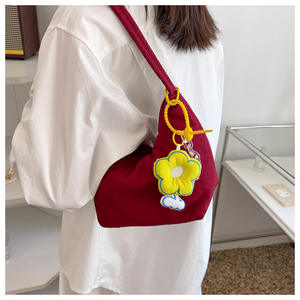 Sac à bandoulière en nylon pour femmes et filles, grande capacité, imperméable, sac messager, sac fourre-tout - Product Image 4