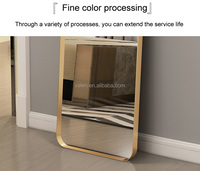 Miroir mural rectangulaire vertical en alliage d'aluminium décoratif pour projet hôtelier, fabrication en Chine, vente en gros