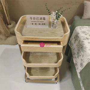 Carrello Portaoggetti in Acciaio Inox e Vetro Yicheng Beauty, Design Moderno Europeo per Salone di Bellezza, Barbiere, Parrucchiere e Soggiorno - Product Image 2