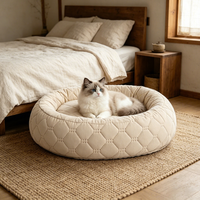 Lit orthopédique pour chien Yangyang Pet GRS, en tissu matelassé, mousse à mémoire de forme, motif dessin animé, beige clair, ovale, luxueux et apaisant
