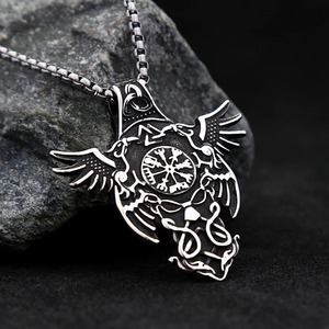 Collar con colgante de cuervo vikingo nórdico Odin de Yunnique para hombre, cadena de suéter de plata tibetana con brújula, regalo de moda - Product Image 2
