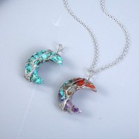 Collier pendentif tendance très prisé, style américain, avec pendentif lune en cristal multicolore et arbre de vie enroulé de fil