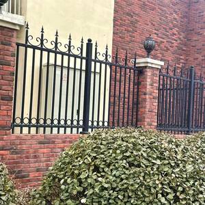 Haute qualité résidentiel cour Villa <span class=keywords><strong>fer</strong></span> balcon garde-corps garde-corps <span class=keywords><strong>baie</strong></span> vitrée européen <span class=keywords><strong>fer</strong></span> garde-corps de sécurité pour balcon - Product Image 3