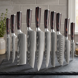 Ensemble de 8 couteaux de chef japonais faits à la main avec des lames en acier Damas à 67 couches, manches en bois d'olivier ambidextres, finition hautement polie - Product Image 2
