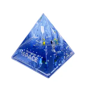 Pemegang Pena Cair Blue Space Akrilik Berlian Kristal Piramida Pemberat Kertas